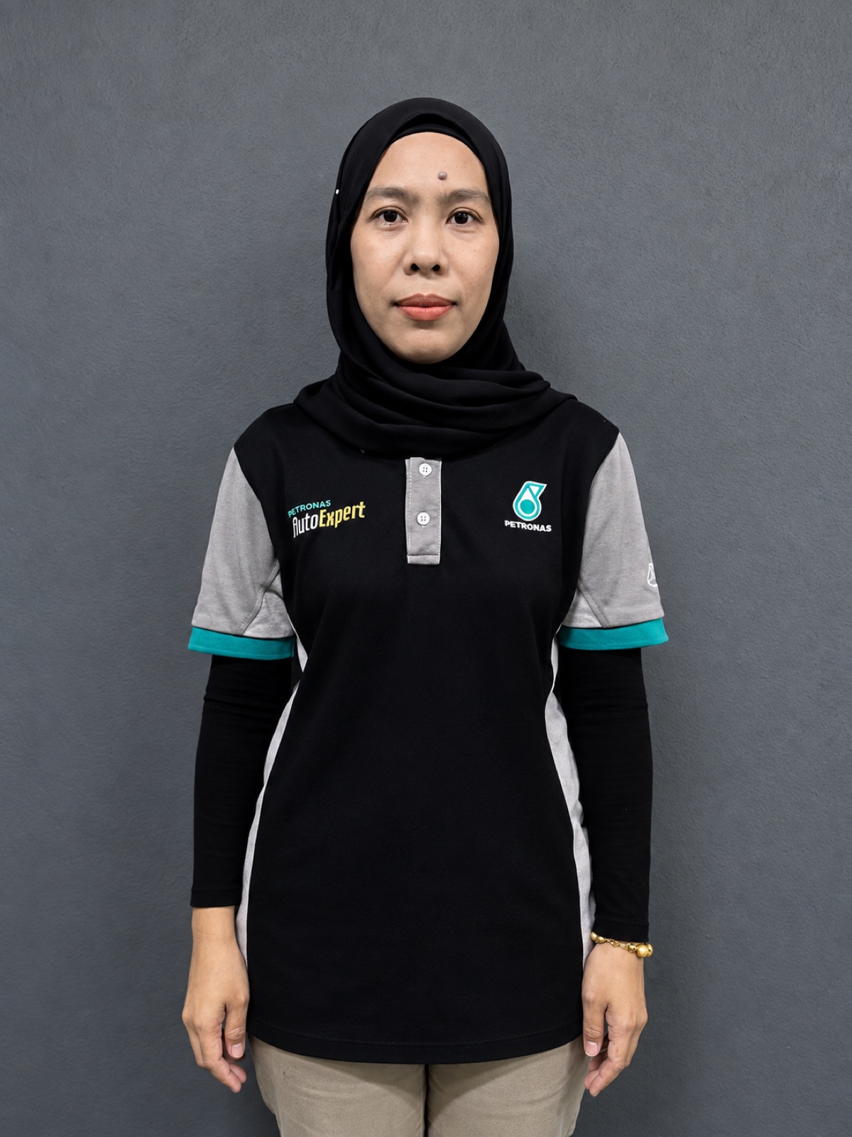 Qaisara, Service Advisor — Banting